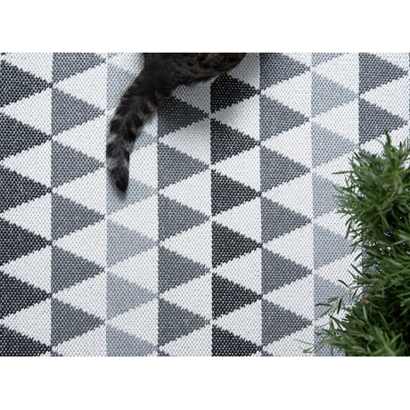 Plastový koberec Tribus grey 70x200 detail
